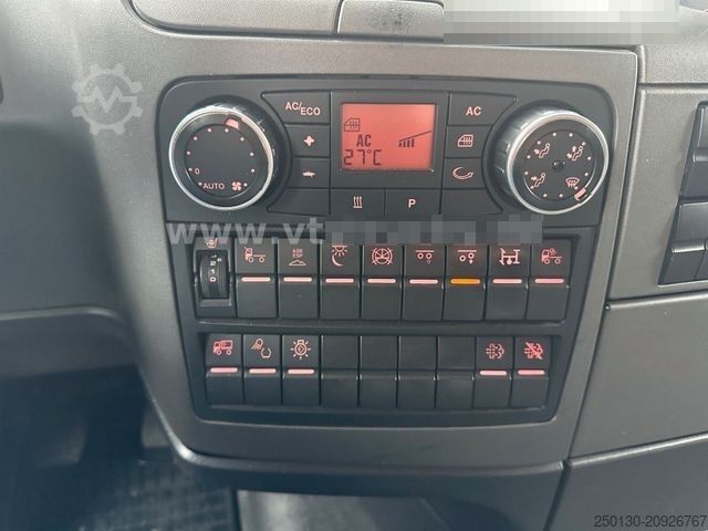 Roll-off tipper truck MAN TGX 26.480 6x2  Euro6 HIAB-Abrollkipper