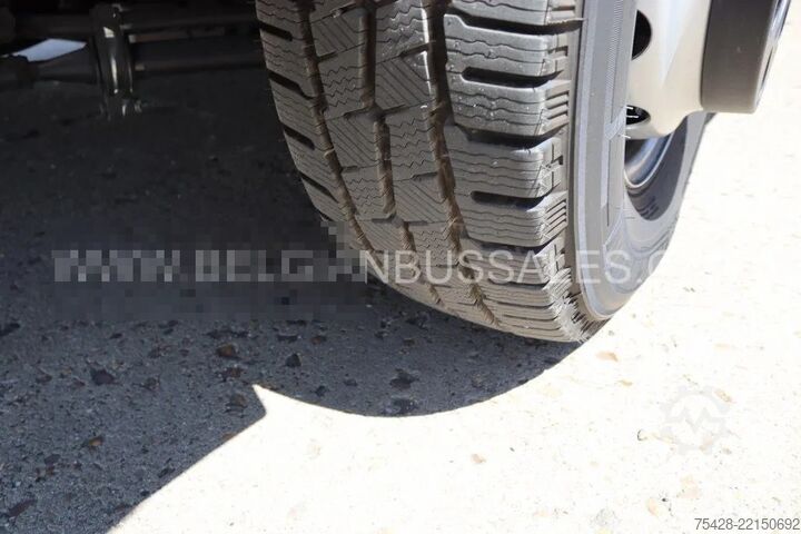 Kleinbus Iveco Indcar Mobi Scolaire / 8.6m / 33 pl / Automatic / Airco