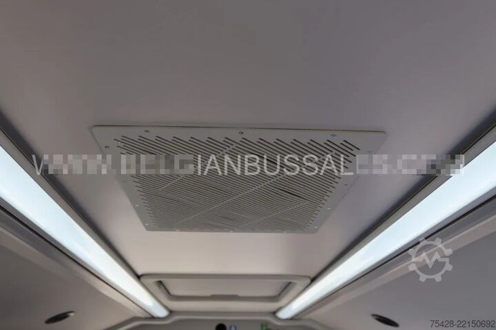 Kleinbus Iveco Indcar Mobi Scolaire / 8.6m / 33 pl / Automatic / Airco