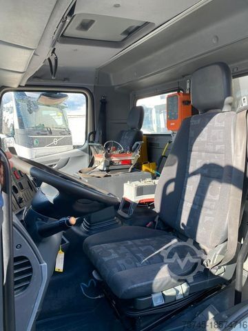 Concrete pump truck MERCEDES-BENZ AXOR 1828 * PUTZMEISTER M 24 * HALLENMEISTER *