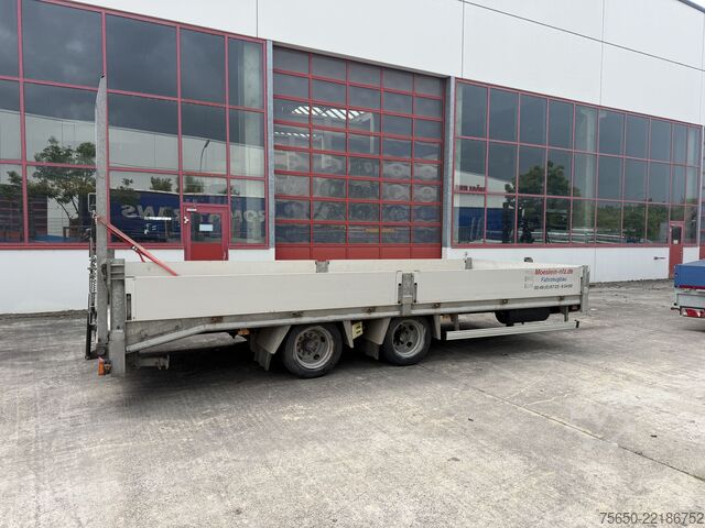 Low loader trailer Möslein THT 14 Schwebheim  14 t Tandemtieflader