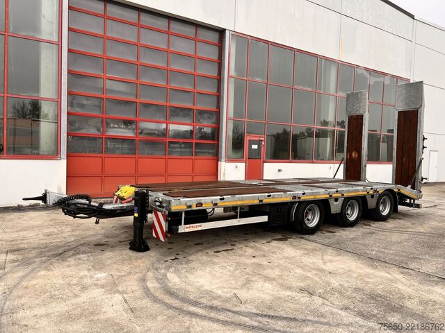 Low loader trailer Möslein TTA33 Schwebheim  31 t Tridemtieflader gelenkt, Neuwertig