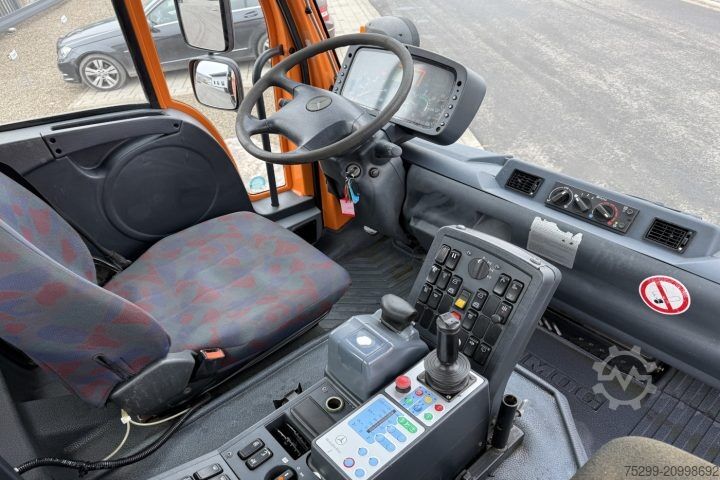 Dreiseitenkipper LKW Mercedes-Benz Unimog U 400 4x4 / Swiss-Vehicle