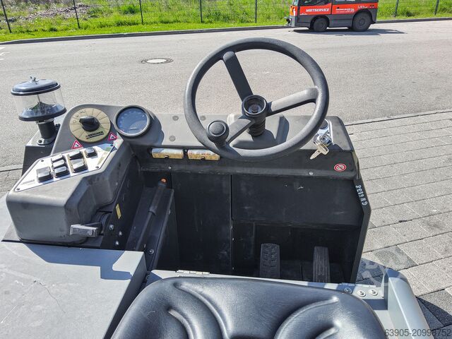 Warehouse technology Kärcher KM130/300RLPG