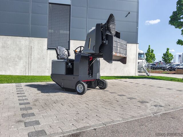 Warehouse technology Kärcher KM130/300RLPG