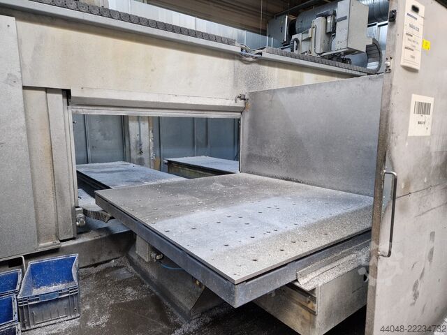 CNC machining center MAKA MM 7t