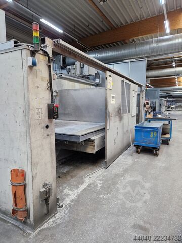 CNC machining center MAKA MM 7t