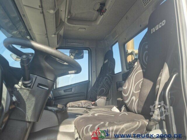 Three-sided tipper truck Iveco 340T50 Trakker 8x4 Bordmatik Links/Rechts/Hinten