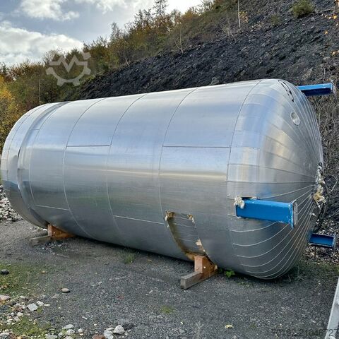 25000 Liter isolierter Behälter aus V2A INOX - MAURER AG 8745