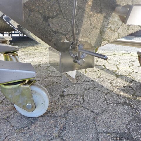 700 Liter fahrbarer Rechteckbehälter aus V2A  8691