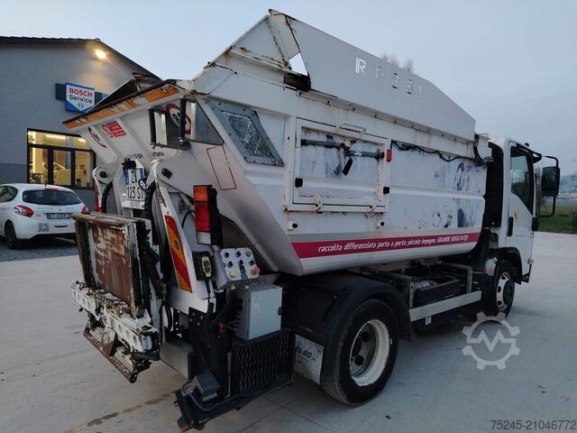 Müllwagen Isuzu NPR2 P75 RIBALTABILE  RIFIUTI