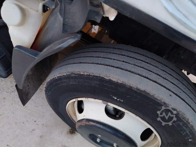 Müllwagen Isuzu NPR2 P75 RIBALTABILE  RIFIUTI