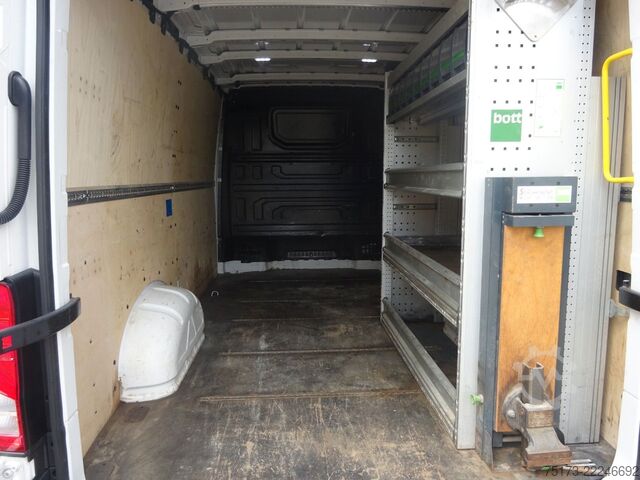 Panel van VOLKSWAGEN Crafter Kasten 35 TDI Autm. VA Trendline 177PS
