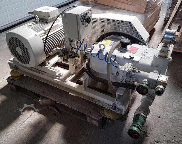 High-pressure pump unit Uraca Plungerpumpe KD 606