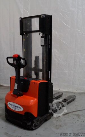 Hochhubwagen Toyota SWE120