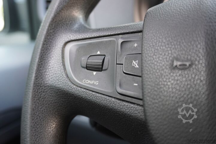 Delivery van Peugeot Expert 1.5 BlueHDI L3 EURO 6 - Airco - Navi - C...