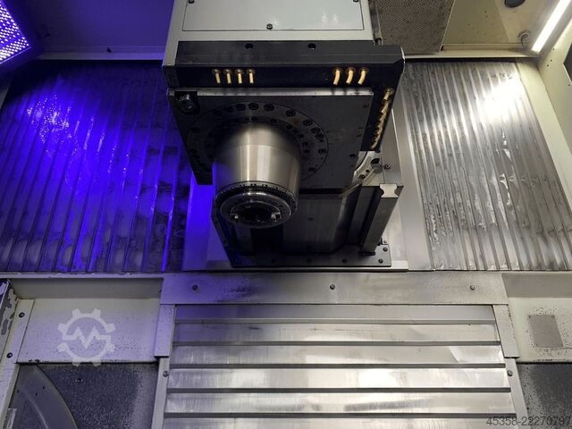 Universal machining center DMG MORI DMU 60 monoblock