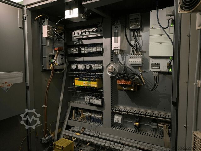Universal machining center DMG MORI DMU 60 monoblock