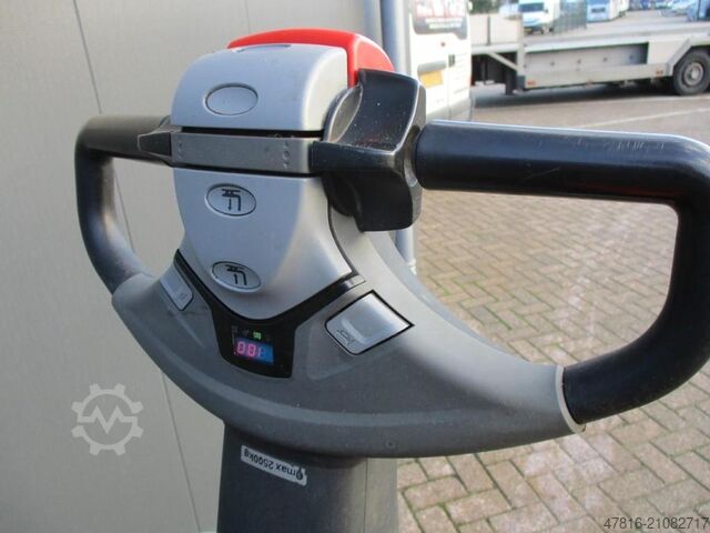 Niederhubwagen TOYOTA LPE250