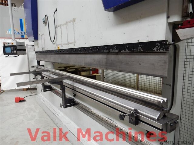 Abkantpresse 4.300 mm x 300 Ton Darley EHP-LS 300.43/37