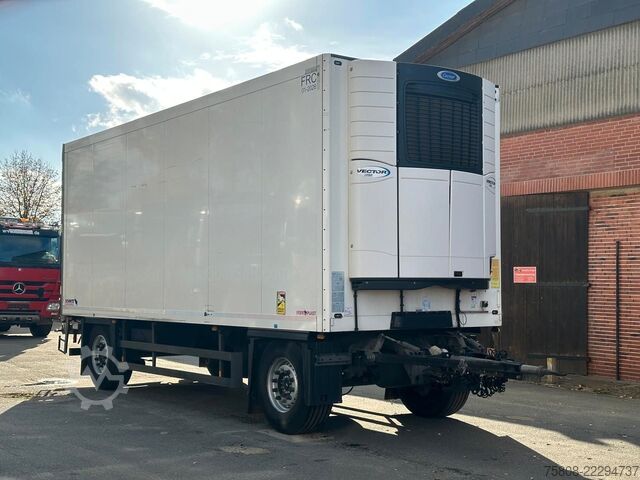 Kühlanhänger SCHMITZ CARGOBULL AKO 18/L7.15FP45 Carrier 1350 LBW 2t. Trennwand