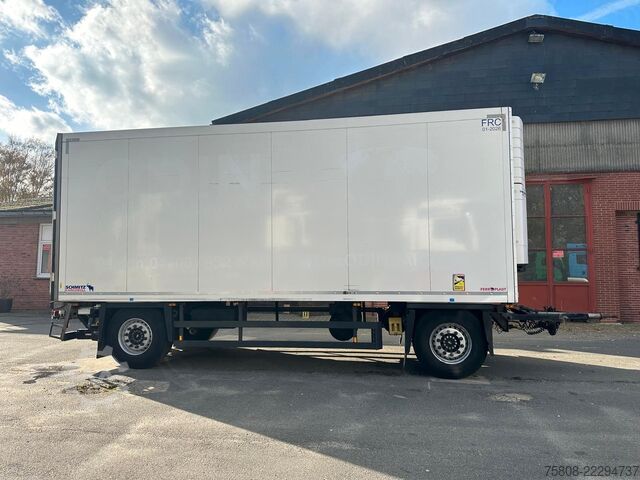 Kühlanhänger SCHMITZ CARGOBULL AKO 18/L7.15FP45 Carrier 1350 LBW 2t. Trennwand