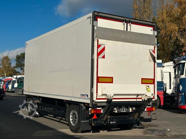 Kühlanhänger SCHMITZ CARGOBULL AKO 18/L7.15FP45 Carrier 1350 LBW 2t. Trennwand