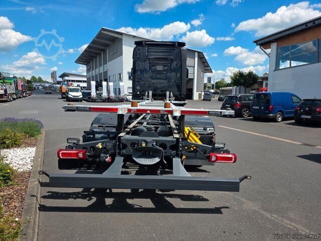 Fahrgestell mit Fahrerhaus Mercedes-Benz Actros 2552 L BDF Vantec hydr. liftbarer Rahmen