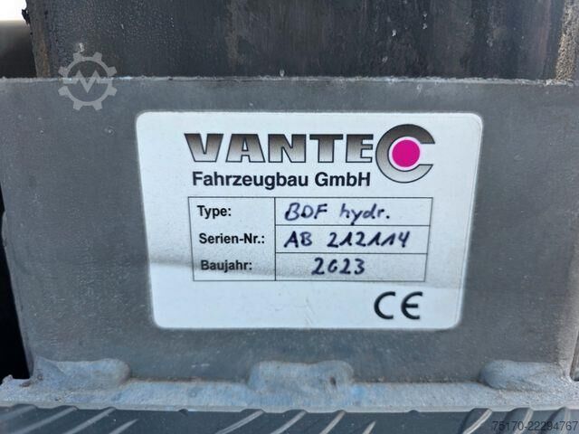 Fahrgestell mit Fahrerhaus Mercedes-Benz Actros 2552 L BDF Vantec hydr. liftbarer Rahmen