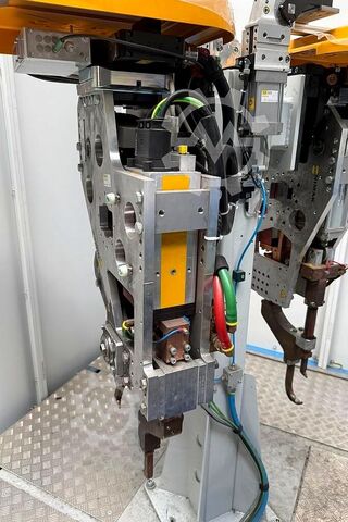Industrielle Punktschweißzelle LASO Tech Systems WP Porsche SLK