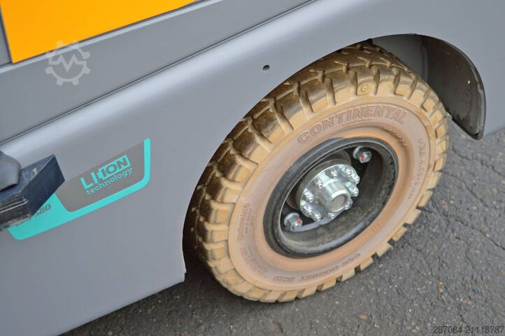 Schlepper Jungheinrich EZS 580