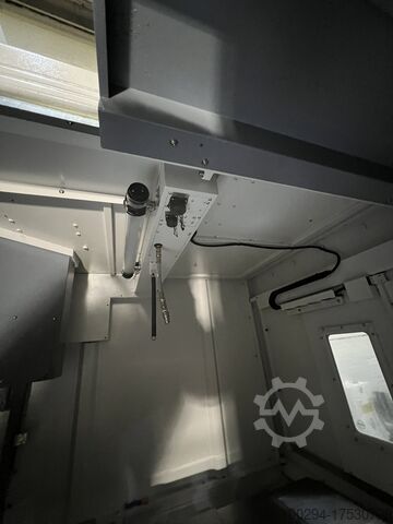 Vertical Machining Centre Akira Seiki 1600XP