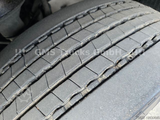 Kühlkoffer-LKW MAN TGS 26.360 / Carrier /7,4m Koffer / 13,5ton load