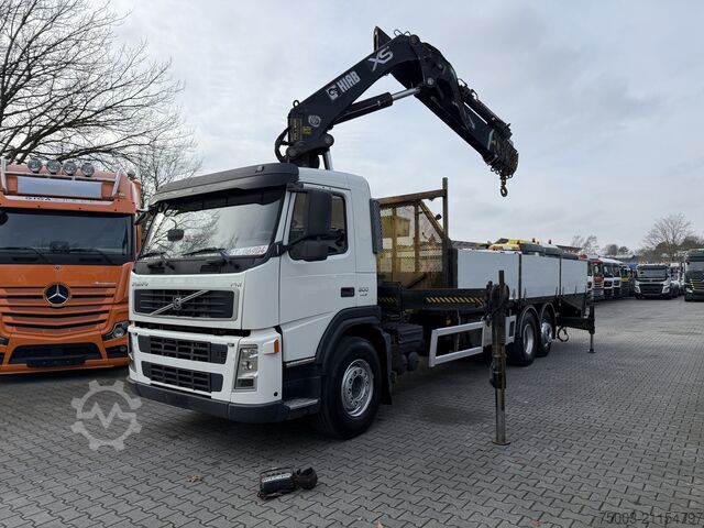 Autokran Volvo FM300 6X2*4 Maschinentransporter Kran Hiab 322