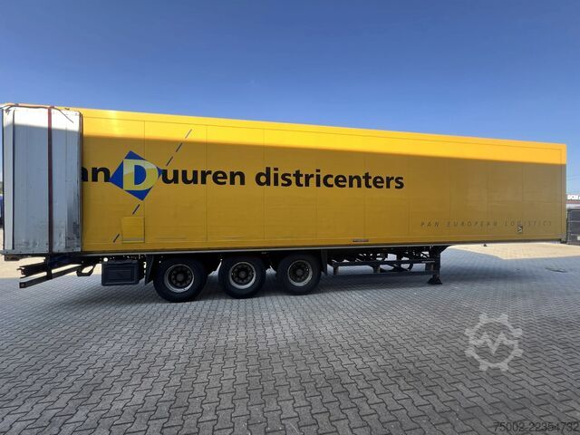 Sliding tarpaulins Schmitz Cargobull SKO 24 Zijwanden / SAF trommelremmen / gegalvan...