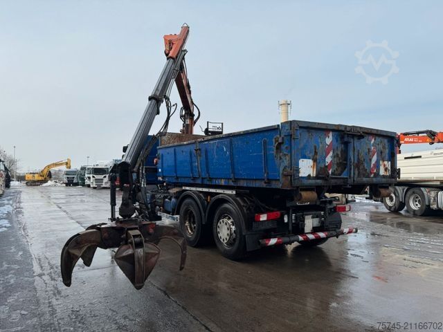 Roll-off tipper truck RENAULT PREMIUM 320 * LENK & LIFTACHSE * GREIFER * KRAN*