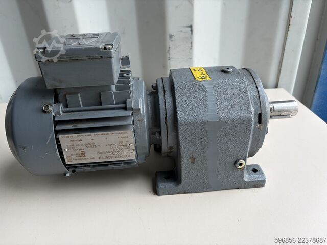  SEW-EURODRIVE R43DT71D4 Motoreduktor SEW-EURODRIVE R43DT71D4