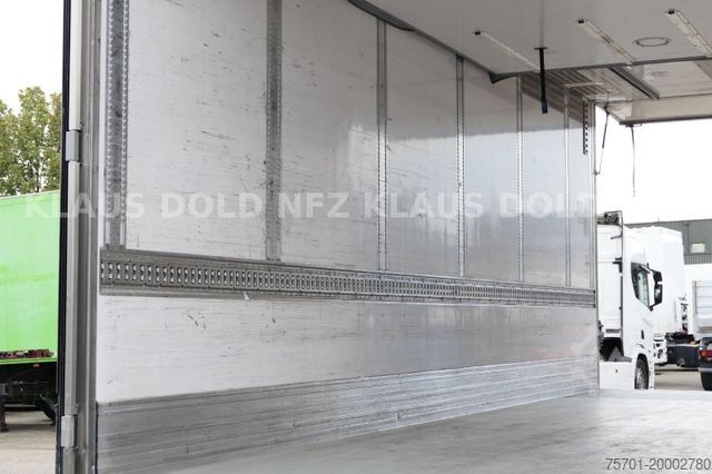 Reefer trailer  Galliker ST 2A LF Kühlkoffer LBW Durchladesystem