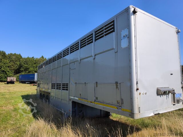 Livestock transport semi-trailer Gray and Adams GADD3 / 1 OWNER / WORKS GREAT / 2 LEVELS