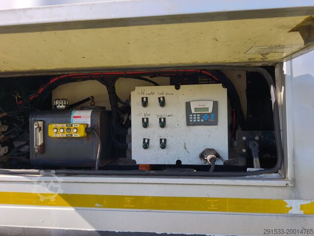 Livestock transport semi-trailer Gray and Adams GADD3 / 1 OWNER / WORKS GREAT / 2 LEVELS