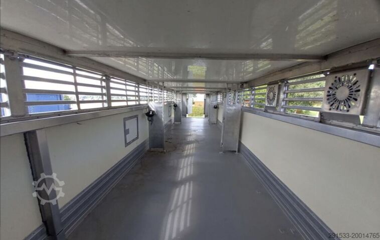 Viehtransportauflieger Gray and Adams GADD3 / 1 OWNER / WORKS GREAT / 2 LEVELS