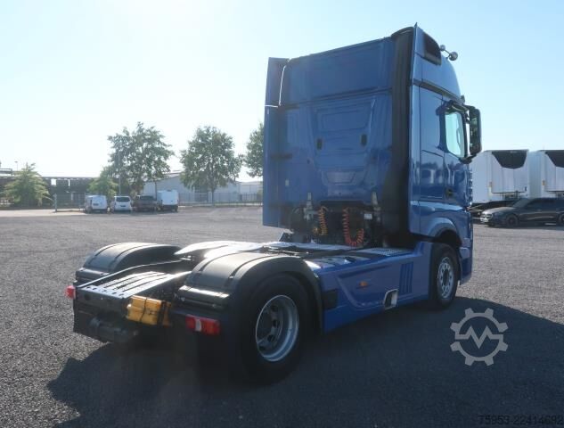 Standard tractor unit Mercedes-Benz 1851 LS Actros Gigaspace Retarder Standklima