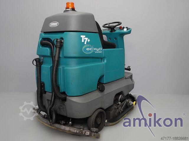 Ride-on scrubber-dryer Tennant T7+ mit ec-H2O™