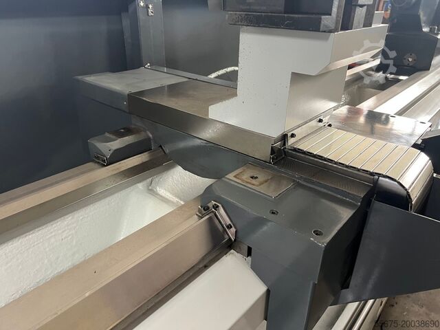 Selbstlernende cnc-Drehmaschine Geminis GHT4 720X3000