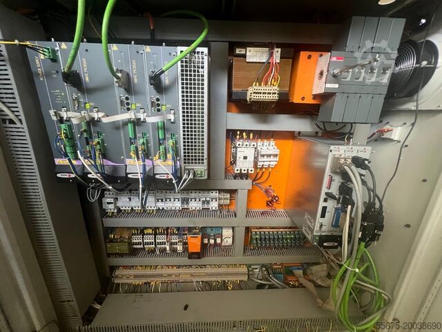 Selbstlernende cnc-Drehmaschine Geminis GHT4 720X3000