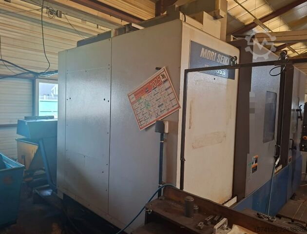 Vertical machining center Mori Seiki MV-653