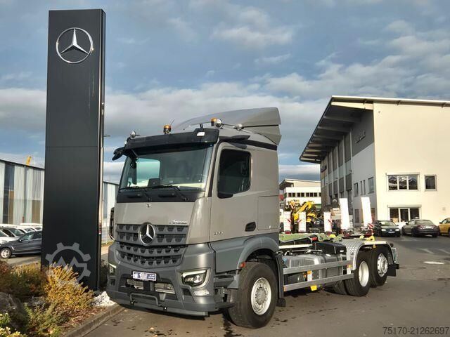 Hakenarmsystem Mercedes-Benz Arocs 2551 L 6x2/4-4 HAD HIAB ULT21S56 AHK