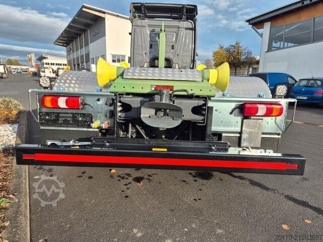 Hakenarmsystem Mercedes-Benz Arocs 2551 L 6x2/4-4 HAD HIAB ULT21S56 AHK