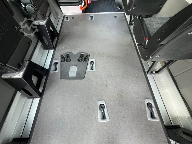 Minibus VOLKSWAGEN Crafter 2.0 Tdi Maxi L3 9 Sitze Klima+Lift Euro6