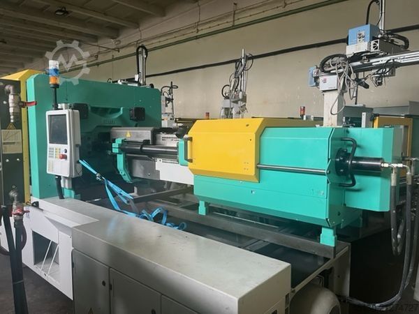 Injection molding machine Arburg 520S 1300-800